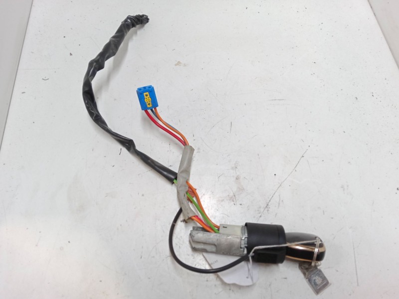 Recambio de clausor para citroën xsara picasso (n68) 1.6 hdi referencia OEM IAM 9641551180  