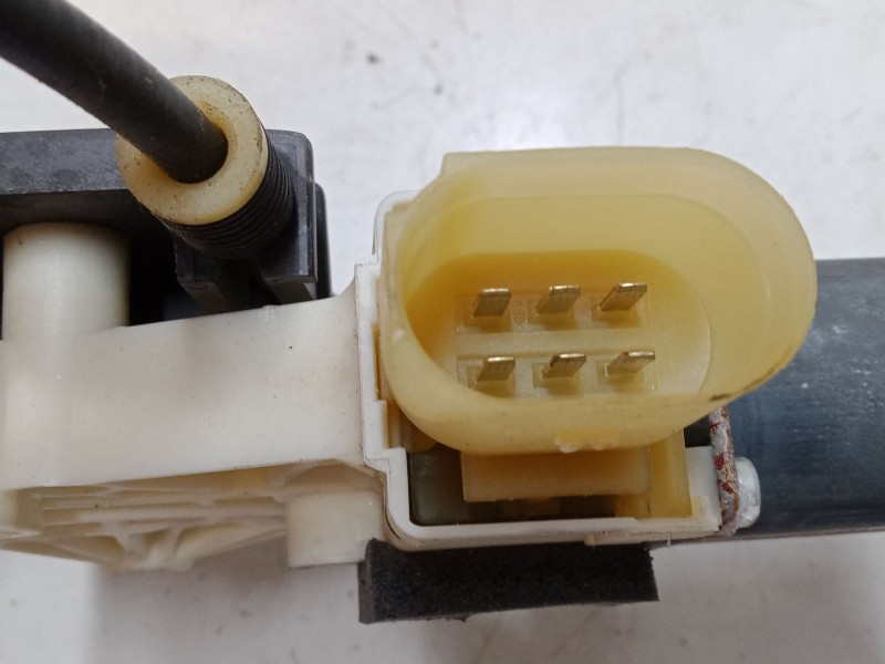 Recambio de elevalunas electrico trasero izquierdo para ford mondeo iv turnier (ba7) 2.0 tdci referencia OEM IAM   