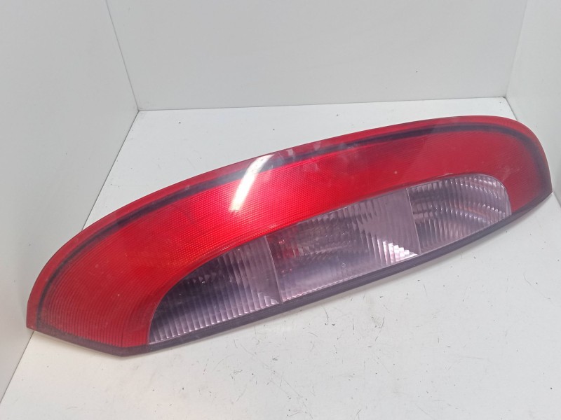 Recambio de piloto trasero derecho para opel corsa c (x01) 1.4 (f08, f68) referencia OEM IAM 09114337  