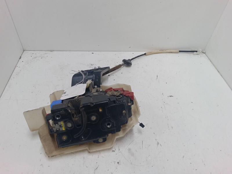 Recambio de cerradura puerta delantera derecha para volkswagen touareg (7la, 7l6, 7l7) 5.0 v10 tdi referencia OEM IAM   