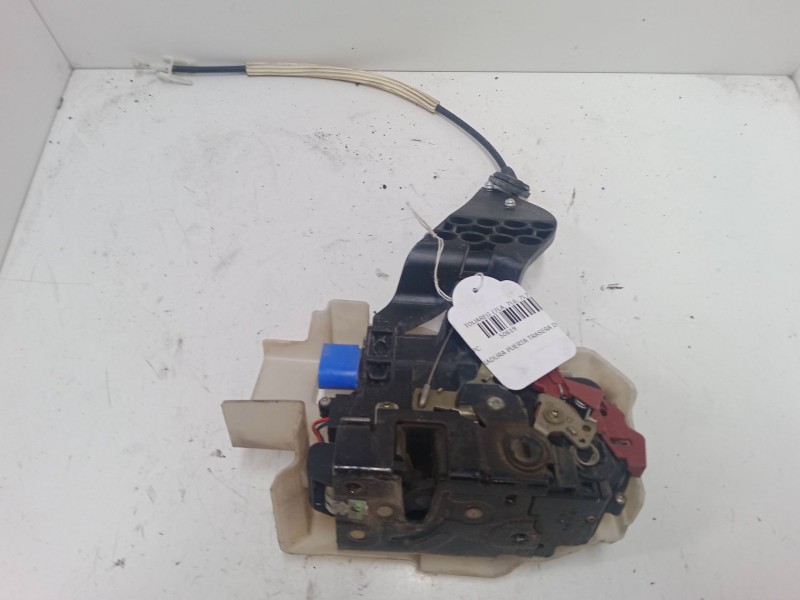 Recambio de cerradura puerta trasera derecha para volkswagen touareg (7la, 7l6, 7l7) 5.0 v10 tdi referencia OEM IAM   