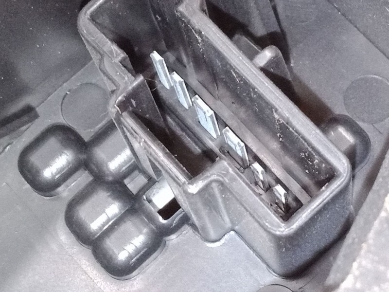 Recambio de piloto trasero derecho para peugeot 207/207+ (wa_, wc_) 1.4 referencia OEM IAM   