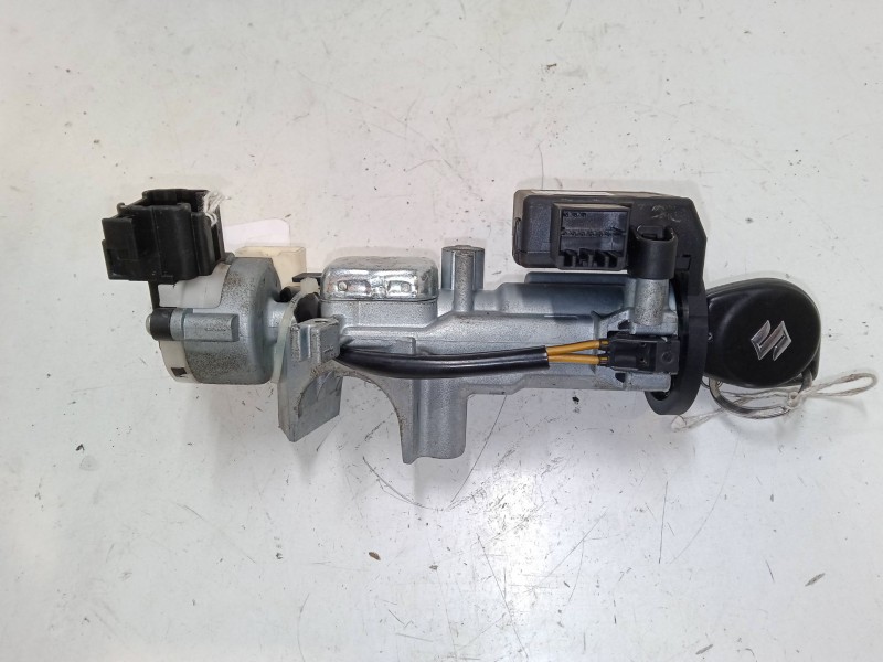 Recambio de clausor para suzuki swift iii (mz, ez) 1.3 (rs 413) referencia OEM IAM 3397062J00GB  