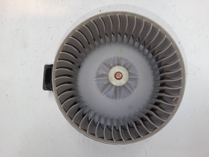 Recambio de motor calefaccion para suzuki swift iii (mz, ez) 1.3 (rs 413) referencia OEM IAM   