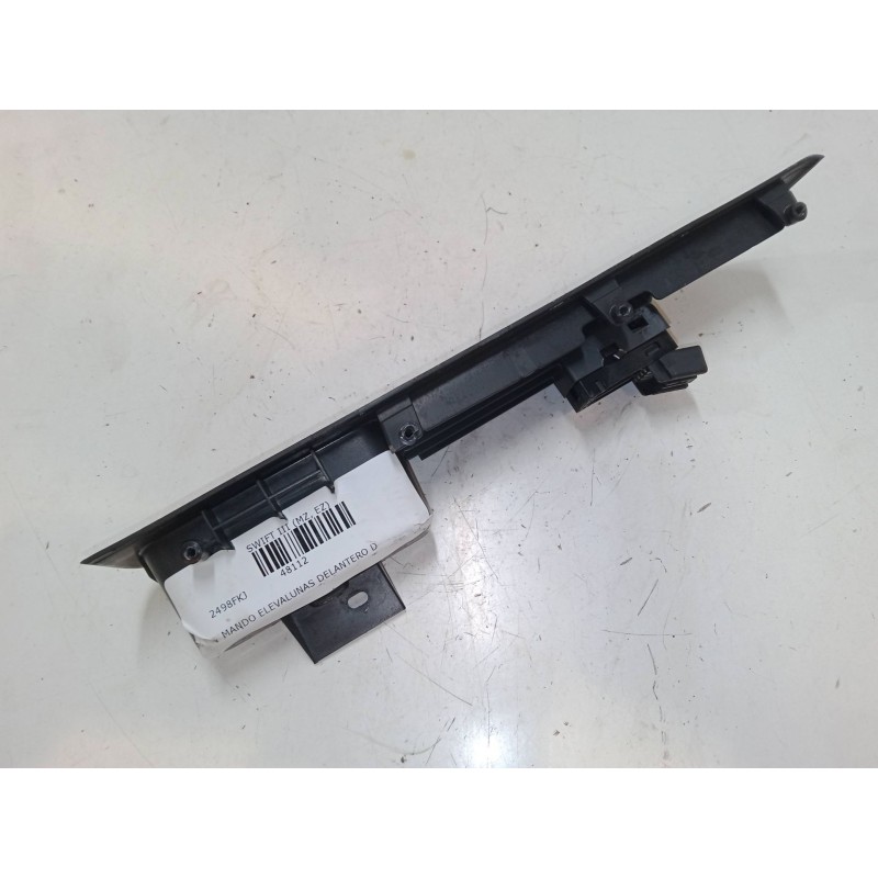 Recambio de mando elevalunas delantero derecho para suzuki swift iii (mz, ez) 1.3 (rs 413) referencia OEM IAM   