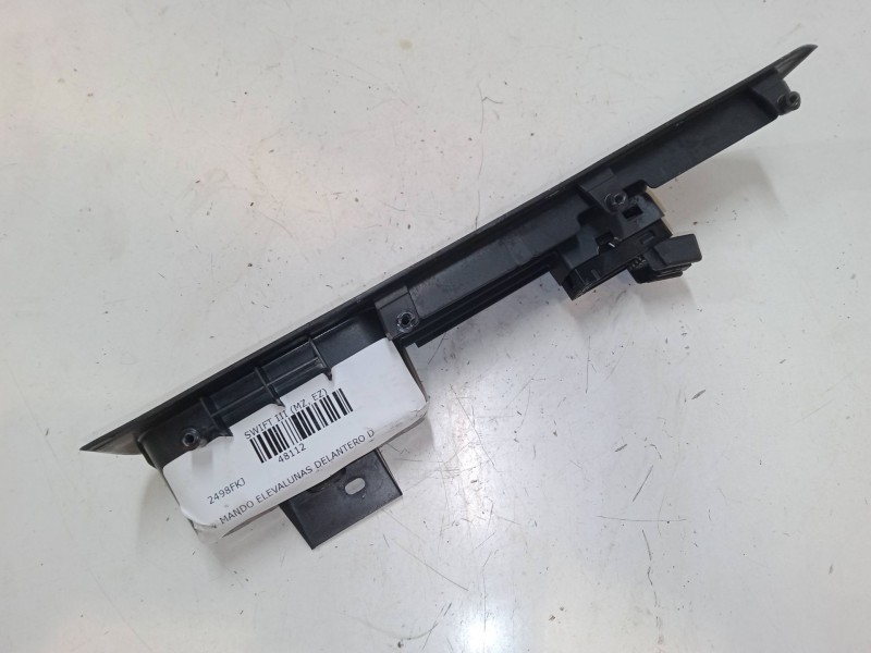 Recambio de mando elevalunas delantero derecho para suzuki swift iii (mz, ez) 1.3 (rs 413) referencia OEM IAM   