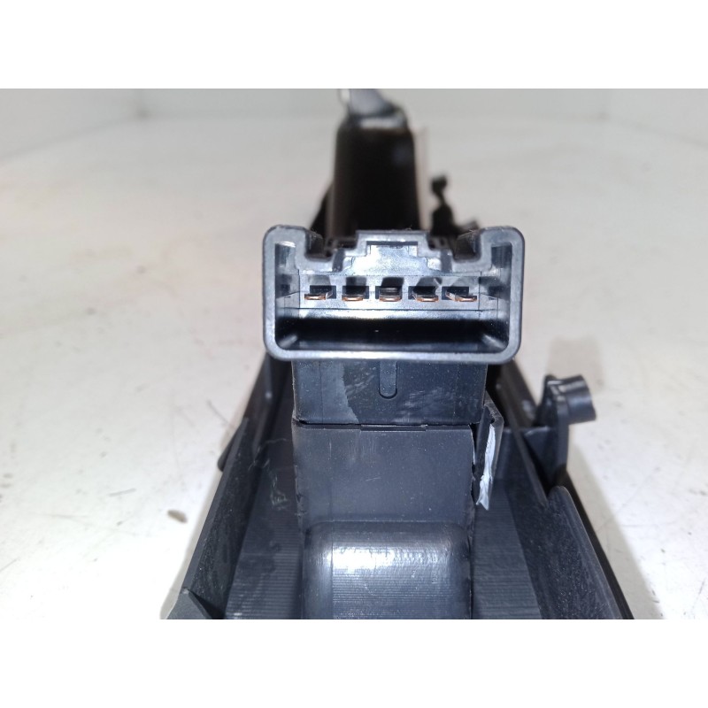 Recambio de mando elevalunas delantero derecho para suzuki swift iii (mz, ez) 1.3 (rs 413) referencia OEM IAM   