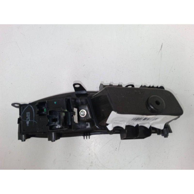 Recambio de mando elevalunas delantero derecho para chevrolet orlando (j309) 1.8 referencia OEM IAM   