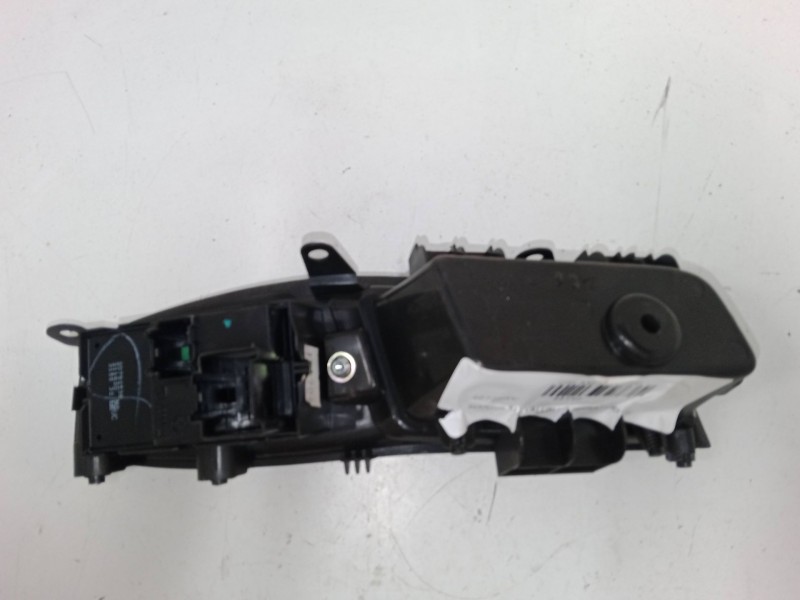 Recambio de mando elevalunas delantero derecho para chevrolet orlando (j309) 1.8 referencia OEM IAM   