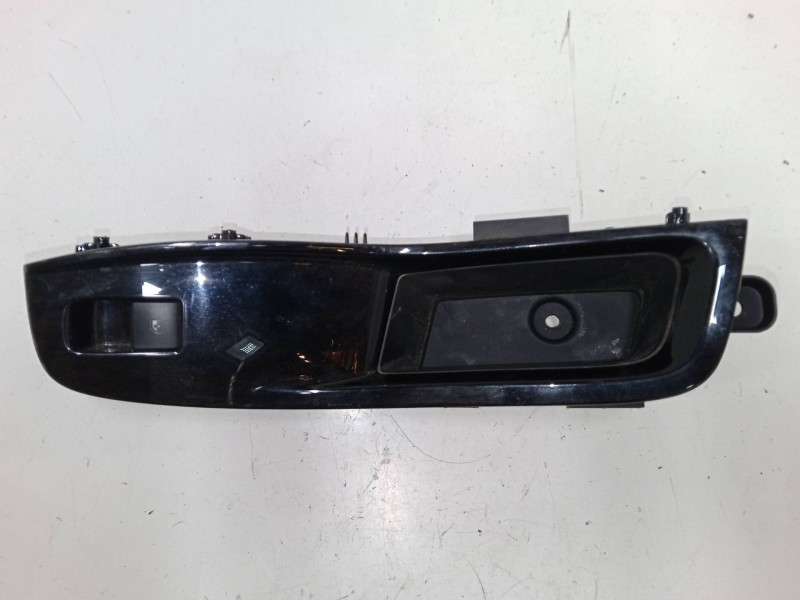 Recambio de mando elevalunas delantero derecho para chevrolet orlando (j309) 1.8 referencia OEM IAM   