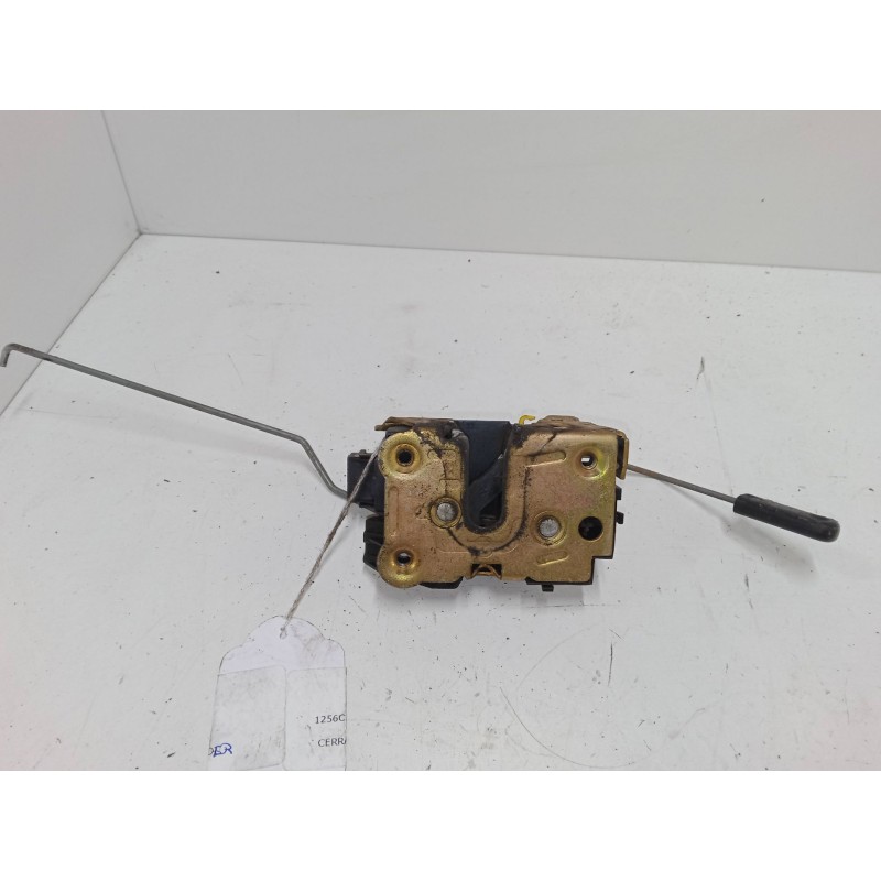 Recambio de cerradura puerta delantera derecha para renault master ii furgoneta (fd) 2.5 dci 120 referencia OEM IAM   