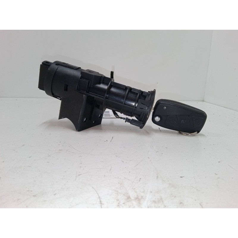 Recambio de clausor para fiat panda / panda classic (169_) 1.2 (169.axb11, 169.axb1a) referencia OEM IAM 61027500  00468453610 B