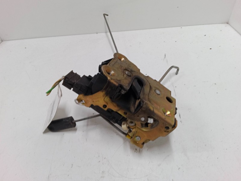 Recambio de cerradura puerta delantera izquierda para renault master ii furgoneta (fd) 2.5 dci 120 referencia OEM IAM   