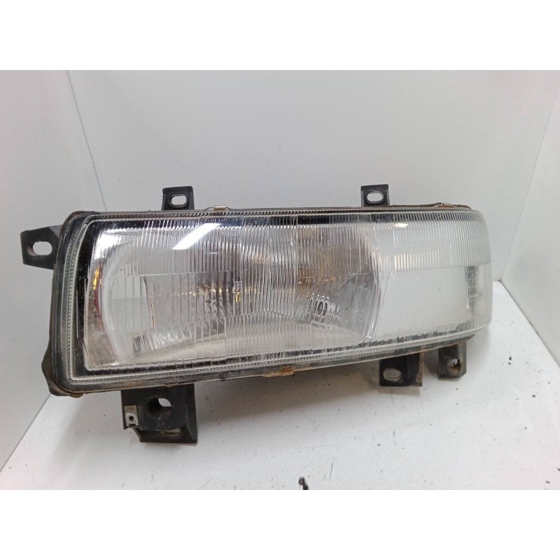 Recambio de faro izquierdo para renault master ii furgoneta (fd) 2.5 dci 120 referencia OEM IAM   