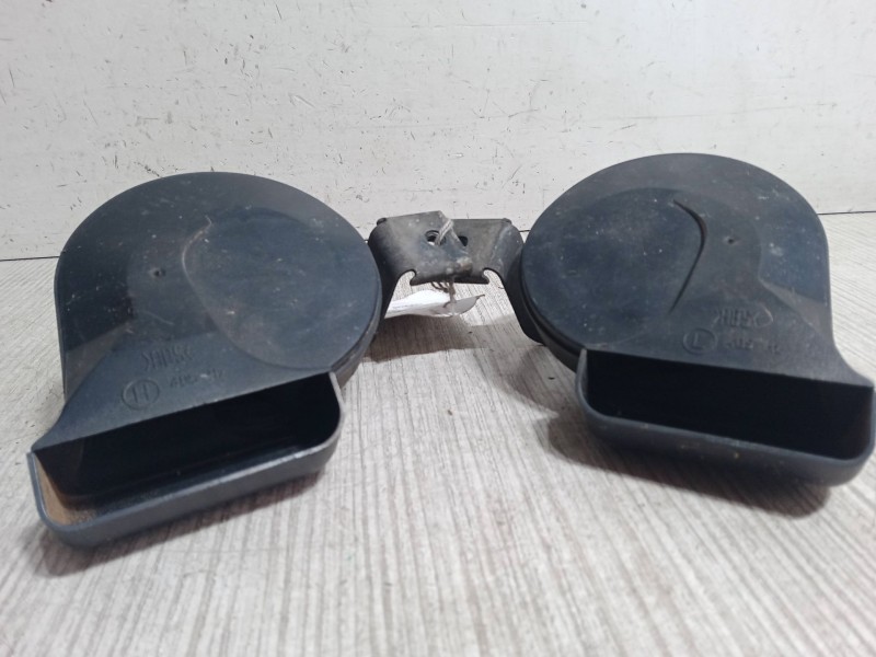 Recambio de claxon para volvo v70 ii (285) d5 referencia OEM IAM   