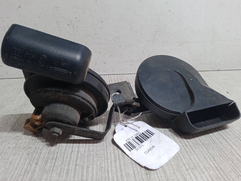 Recambio de claxon para volvo v70 ii (285) d5 referencia OEM IAM   