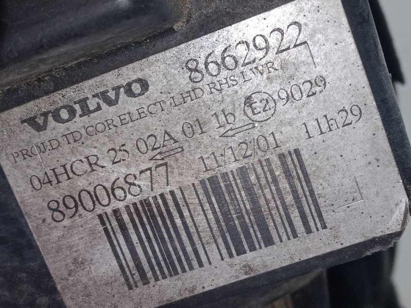 Recambio de faro derecho para volvo v70 ii (285) d5 referencia OEM IAM 8662922  89006877