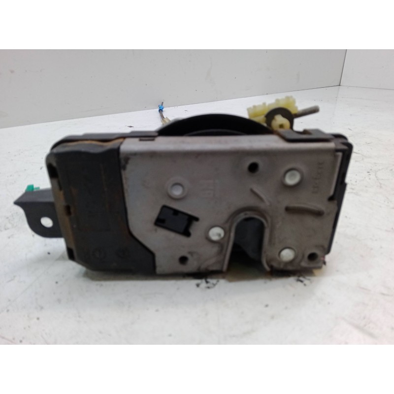 Recambio de cerradura puerta delantera derecha para opel zafira b furgoneta/monovolumen (a05) 1.8 van (m75) referencia OEM IAM  