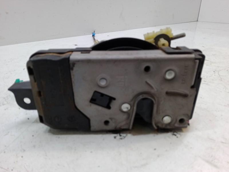 Recambio de cerradura puerta delantera derecha para opel zafira b furgoneta/monovolumen (a05) 1.8 van (m75) referencia OEM IAM  