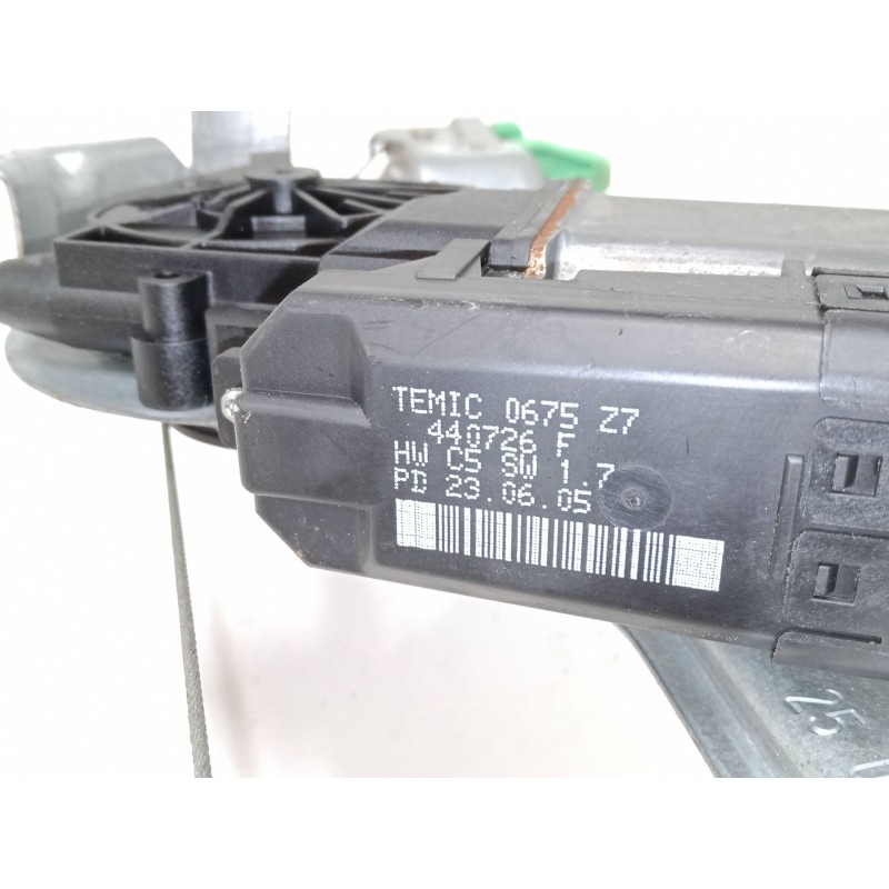 Recambio de elevalunas electrico delantero derecho para renault scénic ii (jm0/1_) 1.9 dci (jm0g, jm12, jm1g, jm2c) referencia O