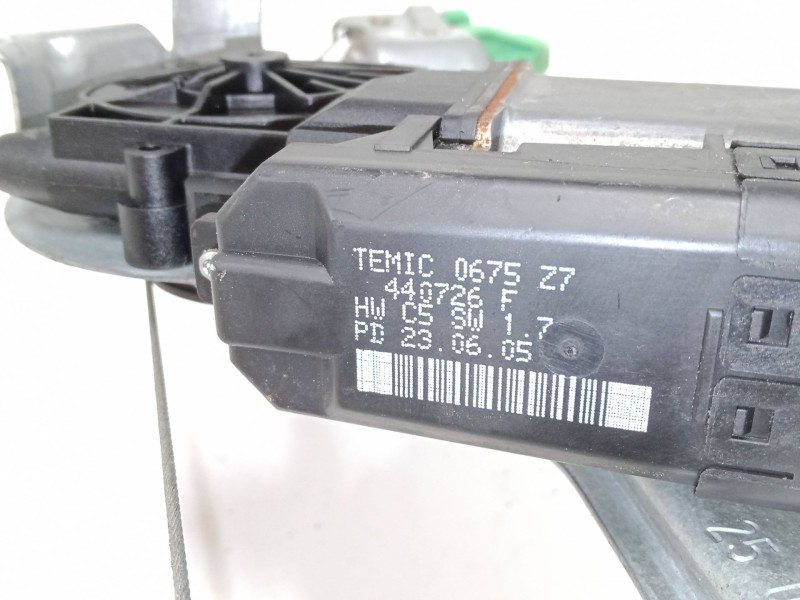 Recambio de elevalunas electrico delantero derecho para renault scénic ii (jm0/1_) 1.9 dci (jm0g, jm12, jm1g, jm2c) referencia O