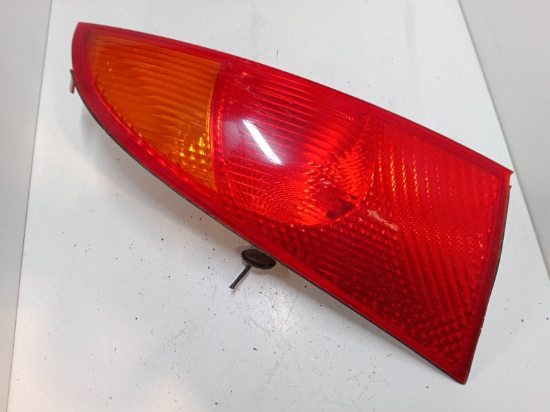 Recambio de piloto trasero derecho para ford focus i (daw, dbw) 2.0 16v referencia OEM IAM   