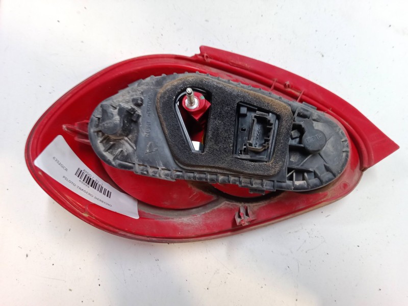 Recambio de piloto trasero derecho para toyota aygo (_b1_) 1.0 (kgb10_) referencia OEM IAM   