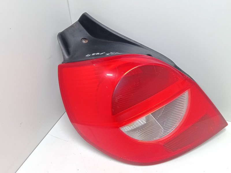 Recambio de piloto trasero izquierdo para renault clio iii (br0/1, cr0/1) 1.2 16v (br02, br0j, br11, cr02, cr0j, cr11) referenci