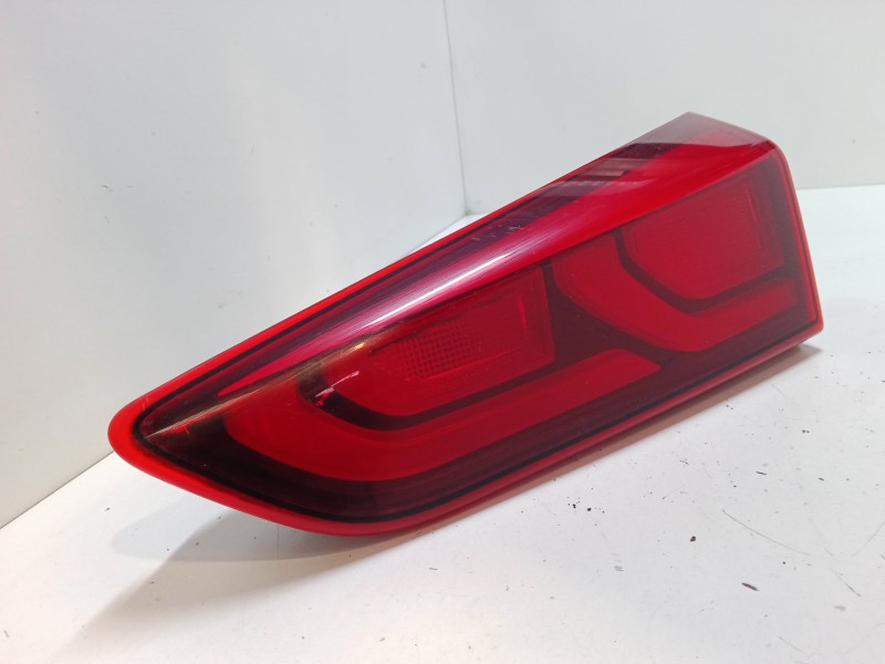 Recambio de piloto trasero derecho para hyundai i20 ii coupé (gb) 1.0 t-gdi referencia OEM IAM 92404C8000  