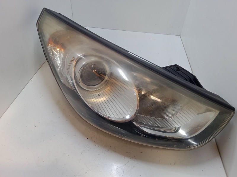 Recambio de faro derecho para hyundai ix35 (lm, el, elh) 1.7 crdi referencia OEM IAM    Recambio de faro derecho para hyundai ix35 (lm, el, elh) 1.7 crdi referencia OEM IAM
