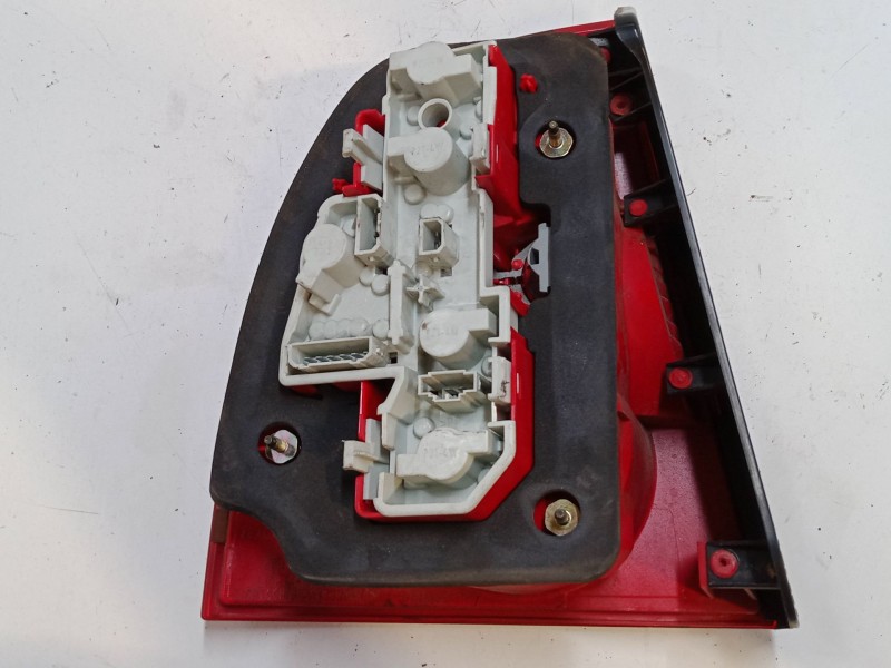 Recambio de piloto trasero derecho para volkswagen passat b5.5 (3b3) 1.9 tdi referencia OEM IAM   