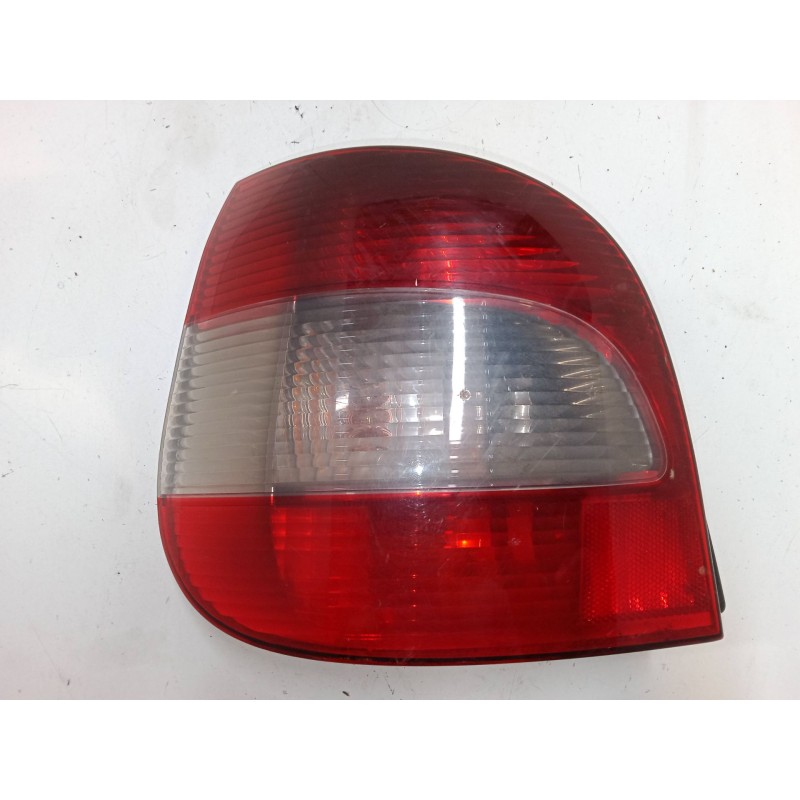 Recambio de piloto trasero izquierdo para renault megane i (ba0/1_) 1.9 dti (ba08, ba0n) referencia OEM IAM   