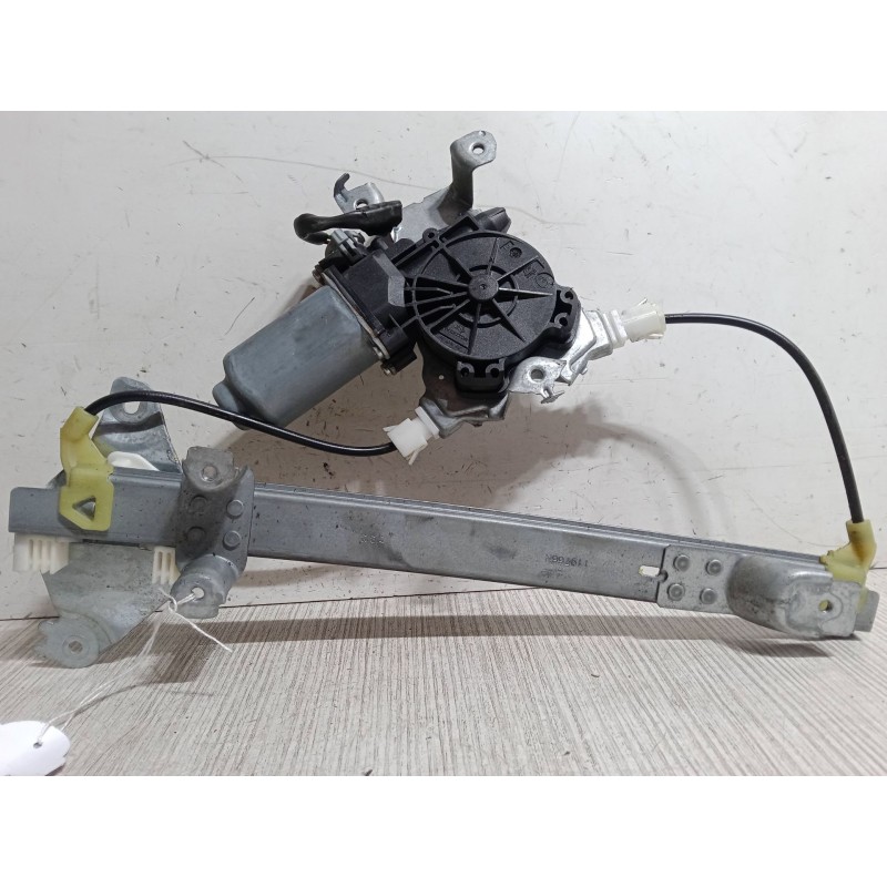 Recambio de elevalunas electrico trasero izquierdo para nissan qashqai / qashqai +2 i (j10, nj10, jj10e) 1.5 dci referencia OEM 
