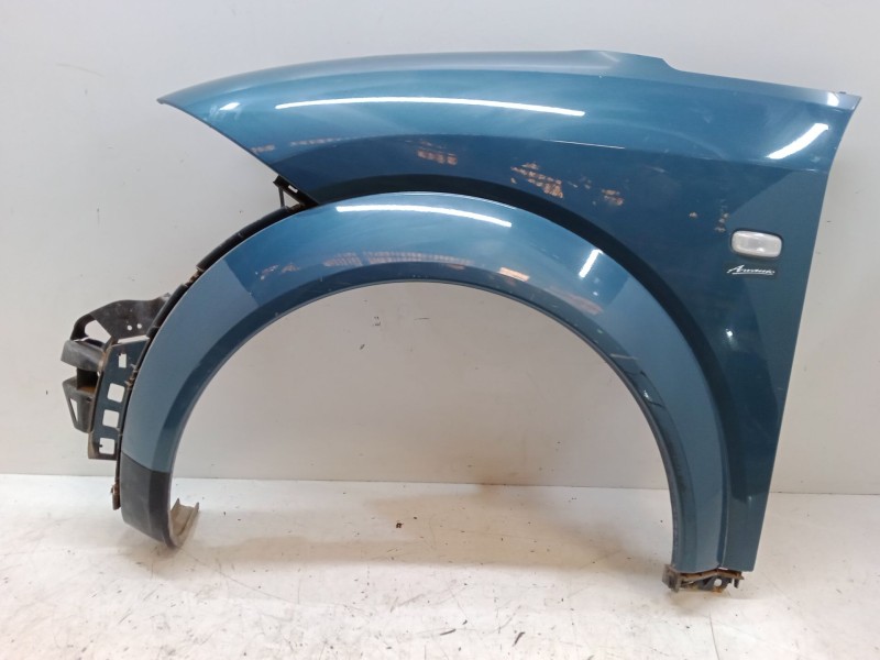 Recambio de aleta delantera izquierda para audi a2 (8z0) 1.4 referencia OEM IAM    Recambio de aleta delantera izquierda para audi a2 (8z0) 1.4 referencia OEM IAM