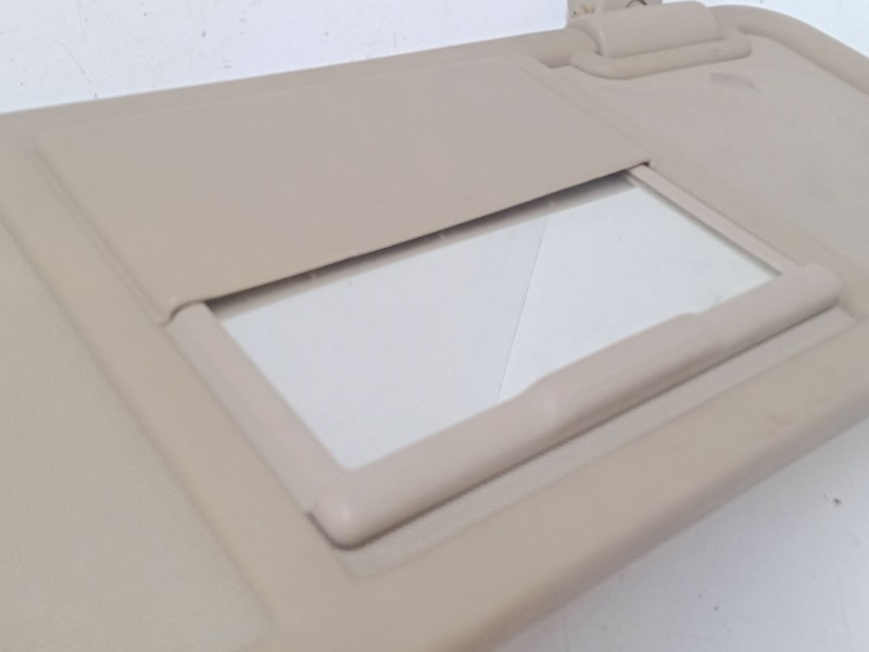 Recambio de parasol derecho para audi a2 (8z0) 1.4 referencia OEM IAM    Recambio de parasol derecho para audi a2 (8z0) 1.4 referencia OEM IAM