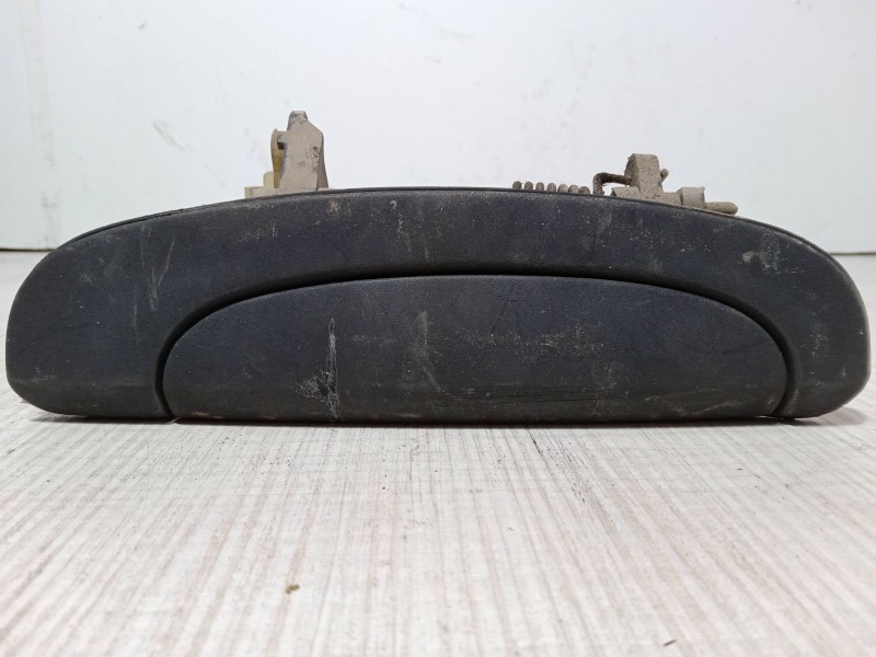 Recambio de maneta exterior puerta trasera derecha para hyundai getz (tb) 1.1 referencia OEM IAM   