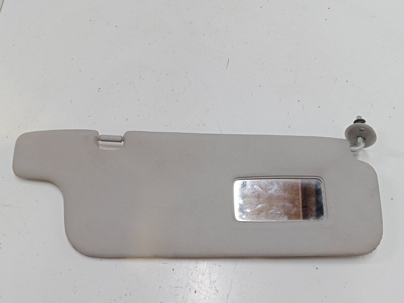 Recambio de parasol derecho para toyota yaris (_p1_) 1.3 (ncp10_, scp12_) referencia OEM IAM   