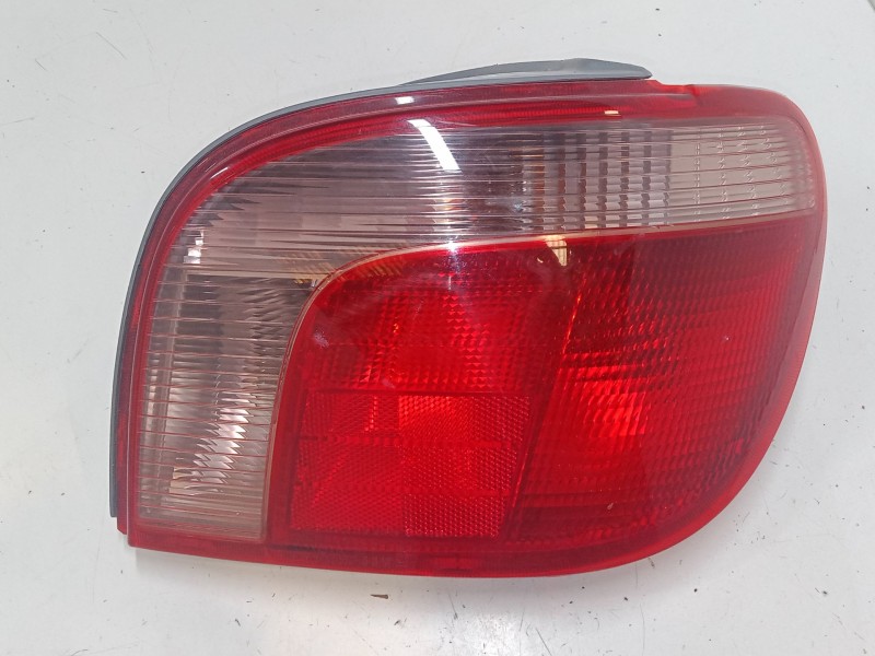 Recambio de piloto trasero derecho para toyota yaris (_p1_) 1.3 (ncp10_, scp12_) referencia OEM IAM   