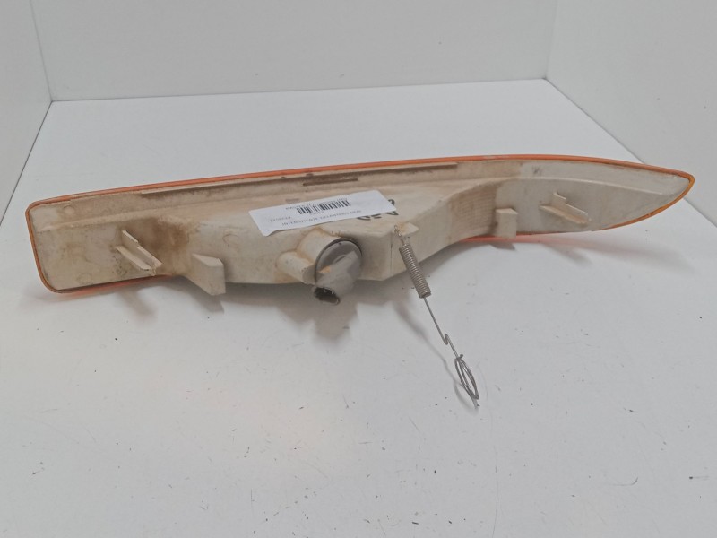 Recambio de intermitente delantero derecho para renault master ii furgoneta (fd) 2.5 dci 120 referencia OEM IAM 8200163918  