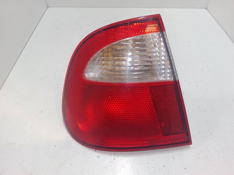 Recambio de piloto trasero izquierdo para seat cordoba 1,4 referencia OEM IAM 6K5945095G  