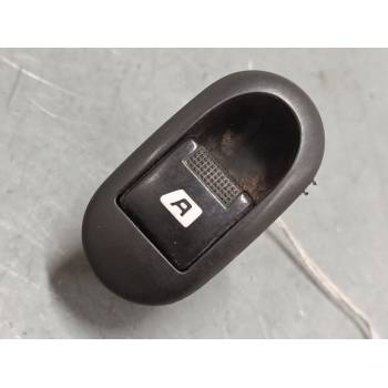 MANDO ELEVALUNAS DELANTERO IZQUIERDO 96401469XT 