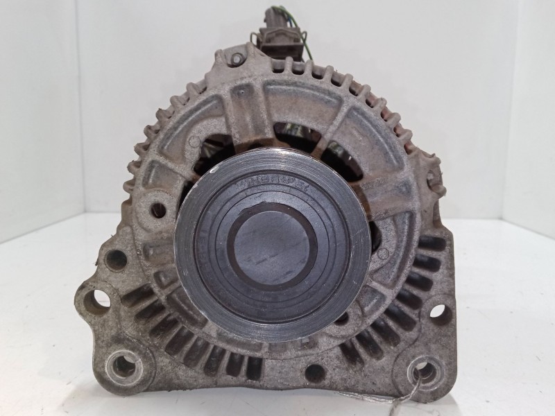 Recambio de alternador para volkswagen polo iii (6n1) 64 1.9 d referencia OEM IAM 0986040320  