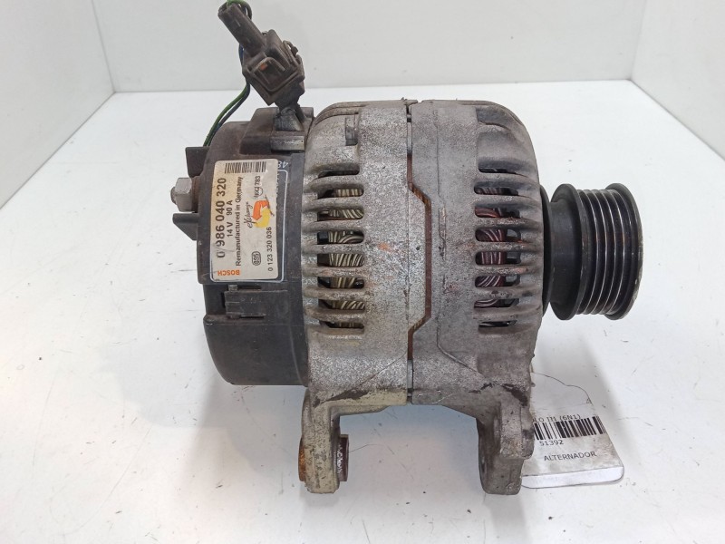Recambio de alternador para volkswagen polo iii (6n1) 64 1.9 d referencia OEM IAM 0986040320  