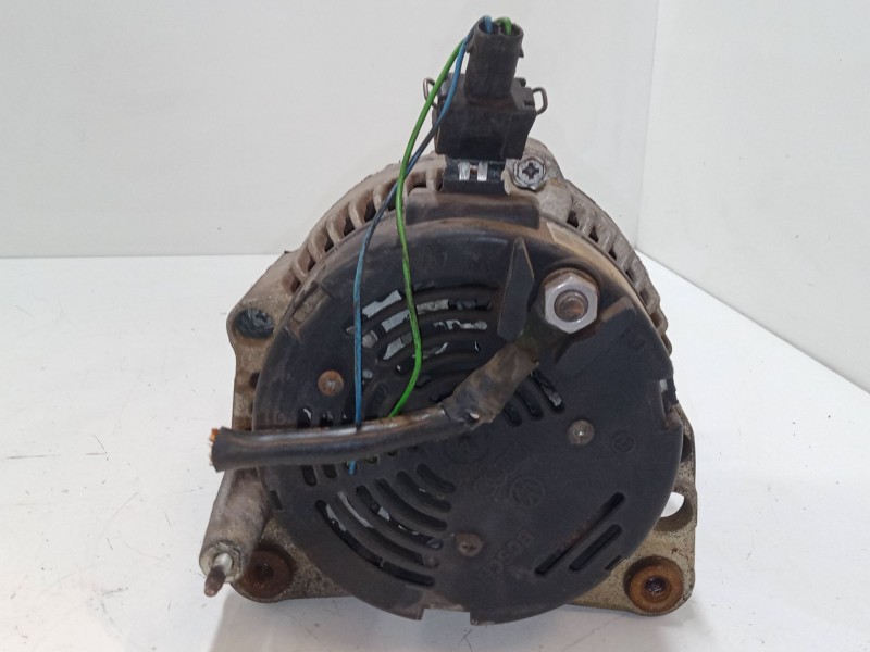Recambio de alternador para volkswagen polo iii (6n1) 64 1.9 d referencia OEM IAM 0986040320  