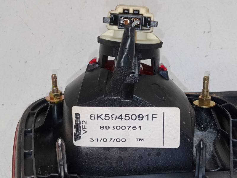 Recambio de piloto trasero porton izquierdo para seat cordoba 1,4 referencia OEM IAM 6K5945091F  