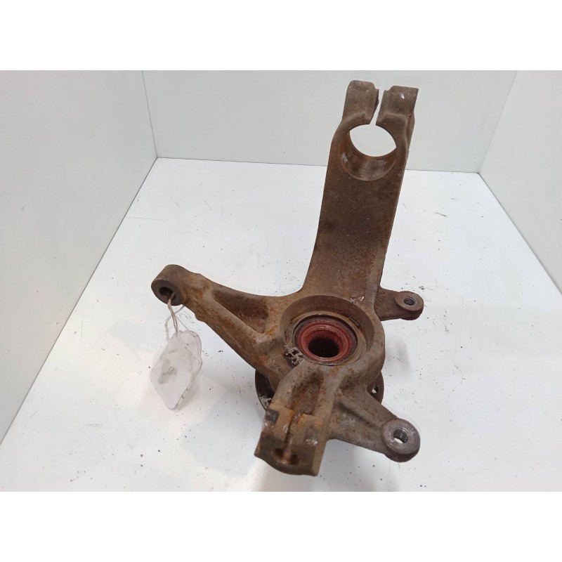 Recambio de mangueta delantera izquierda para renault megane ii (bm0/1_, cm0/1_) 1.9 dci (bm0g, cm0g) referencia OEM IAM   