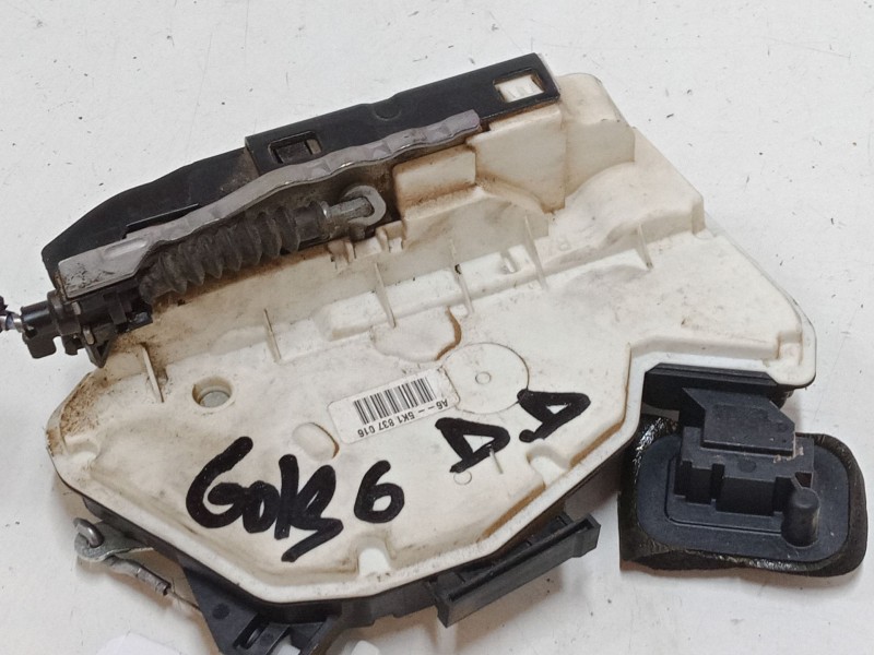 Recambio de cerradura puerta delantera derecha para volkswagen golf vi (5k1) 1.6 tdi referencia OEM IAM 5K1837016  