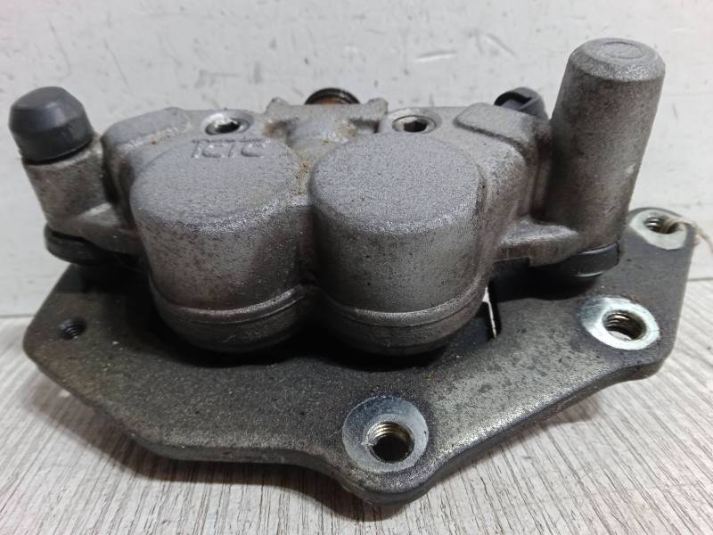PINZA FRENO DELANTERA DERECHA 