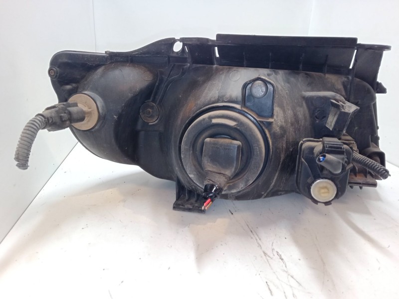 Recambio de faro izquierdo para hyundai matrix (fc) 1.8 referencia OEM IAM   