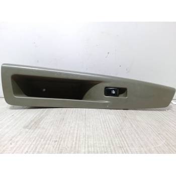 MANDO ELEVALUNAS DELANTERO DERECHO 621W047902 